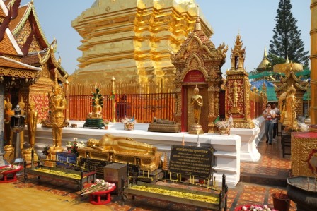 Bild vom Wat Phra That Doi Suthep von aussen